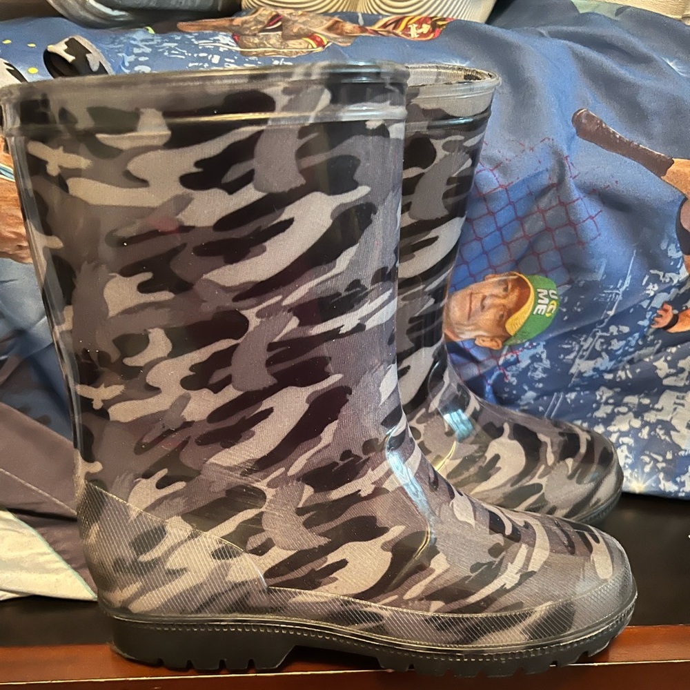 Rain boots